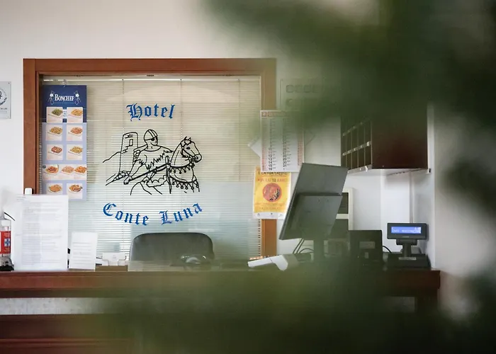 Conte Luna Отель Болонья