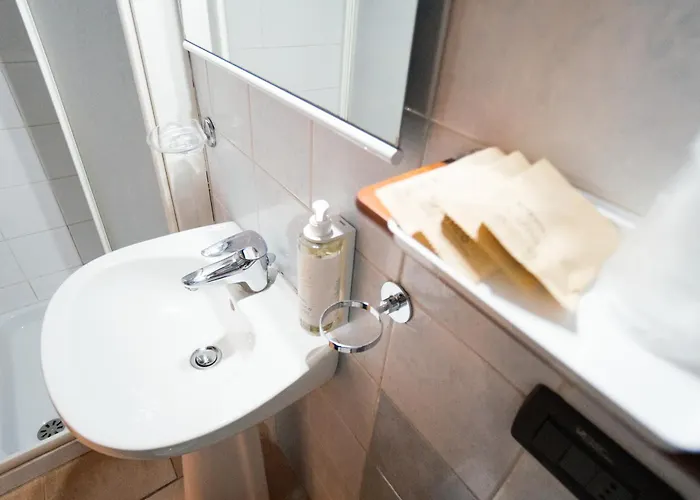 Conte Luna Болонья