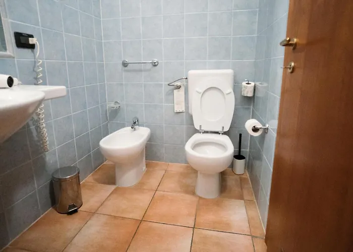 Conte Luna 3* Болонья